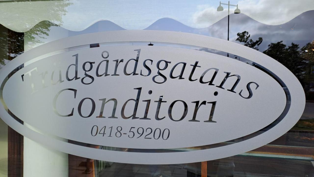 Sveriges Minsta Hotell! Hotel Gruyere Landskrone Exterior photo