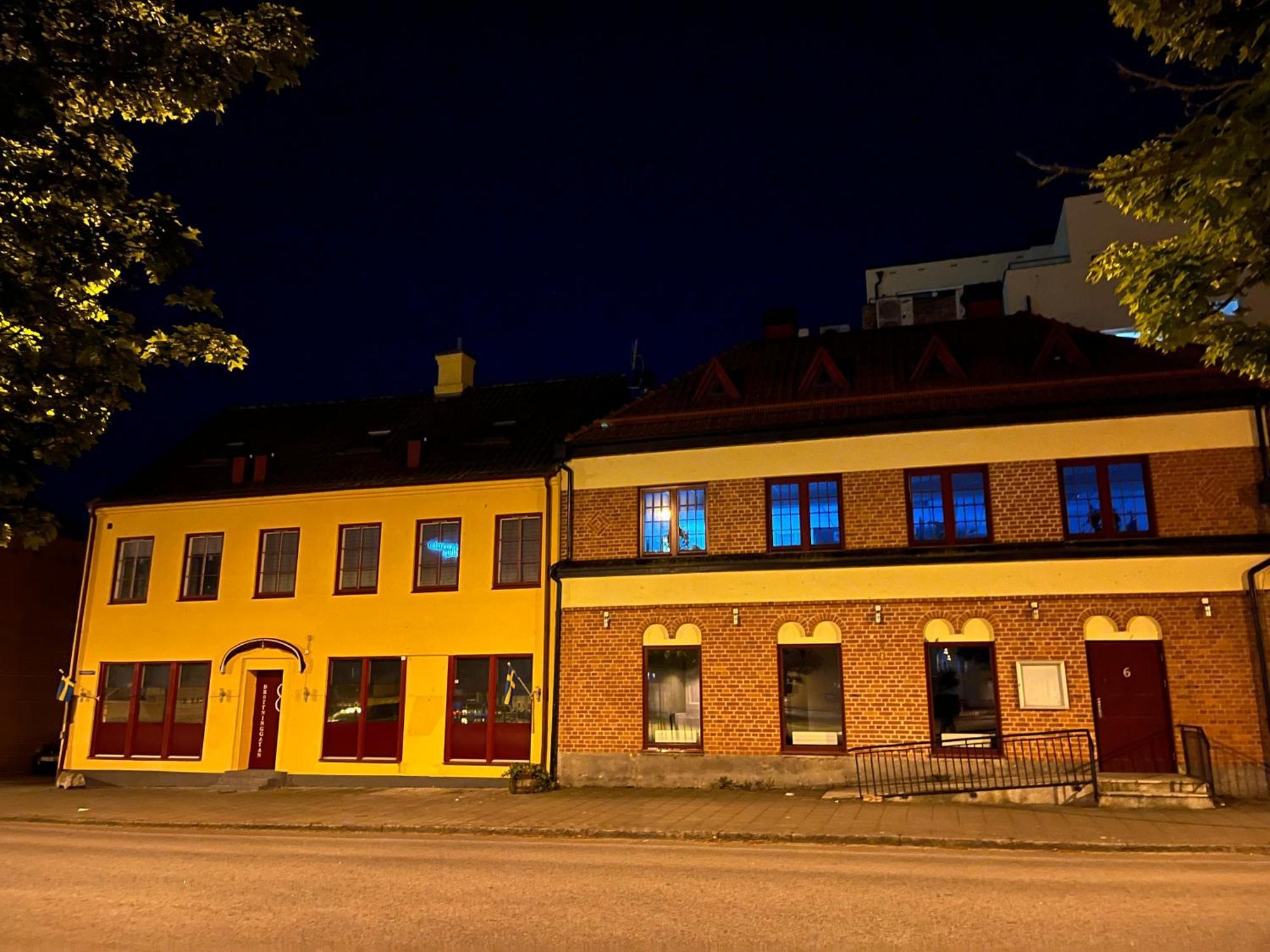 Sveriges Minsta Hotell! Hotel Gruyere Landskrone Exterior photo